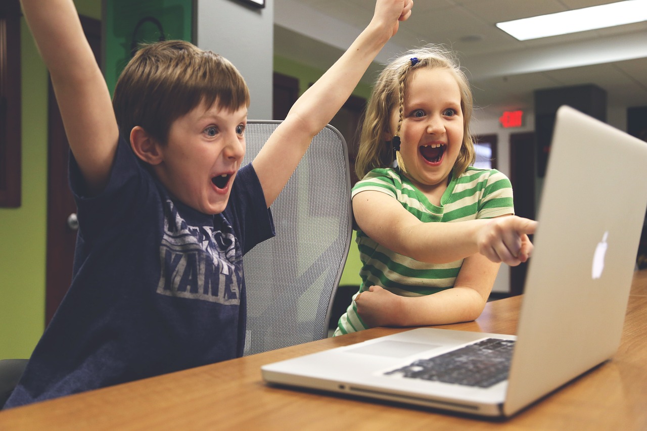 Blog - What makes your staff happy